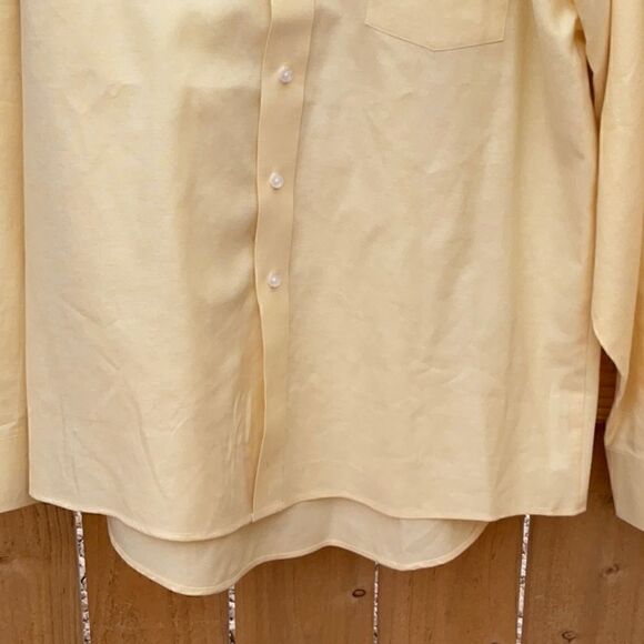 Take 50% OFF- Van Heusen Men’s Wrinkle Free Dress Shirt, Size-17 - Picture 3 of 8